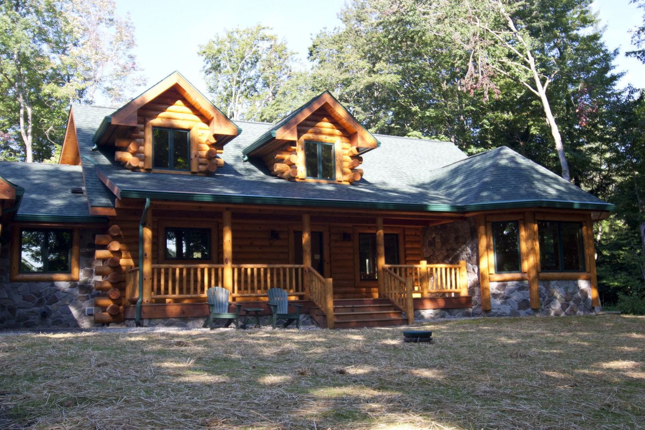 South Haven Log Home